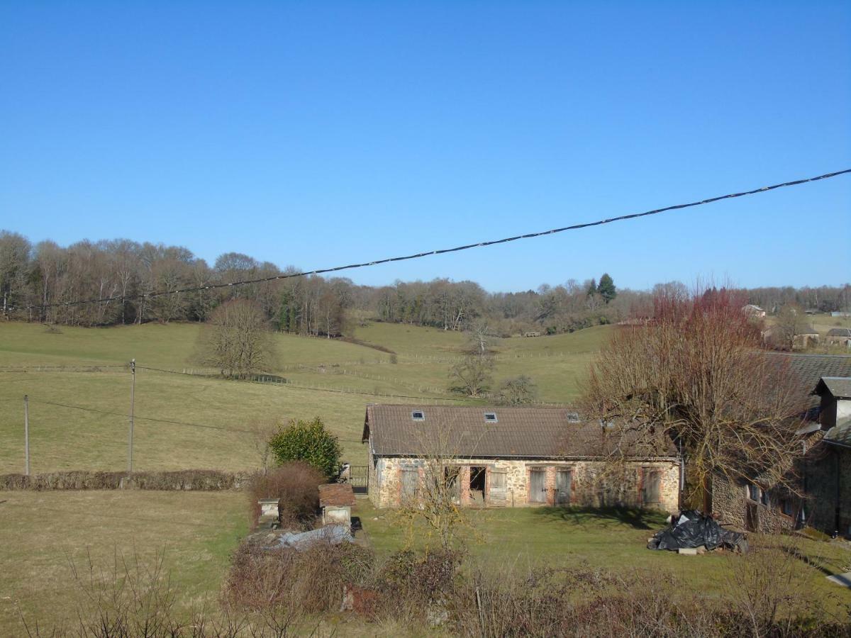 Bed and Breakfast Puy Larousse Farm House Linards Exterior foto