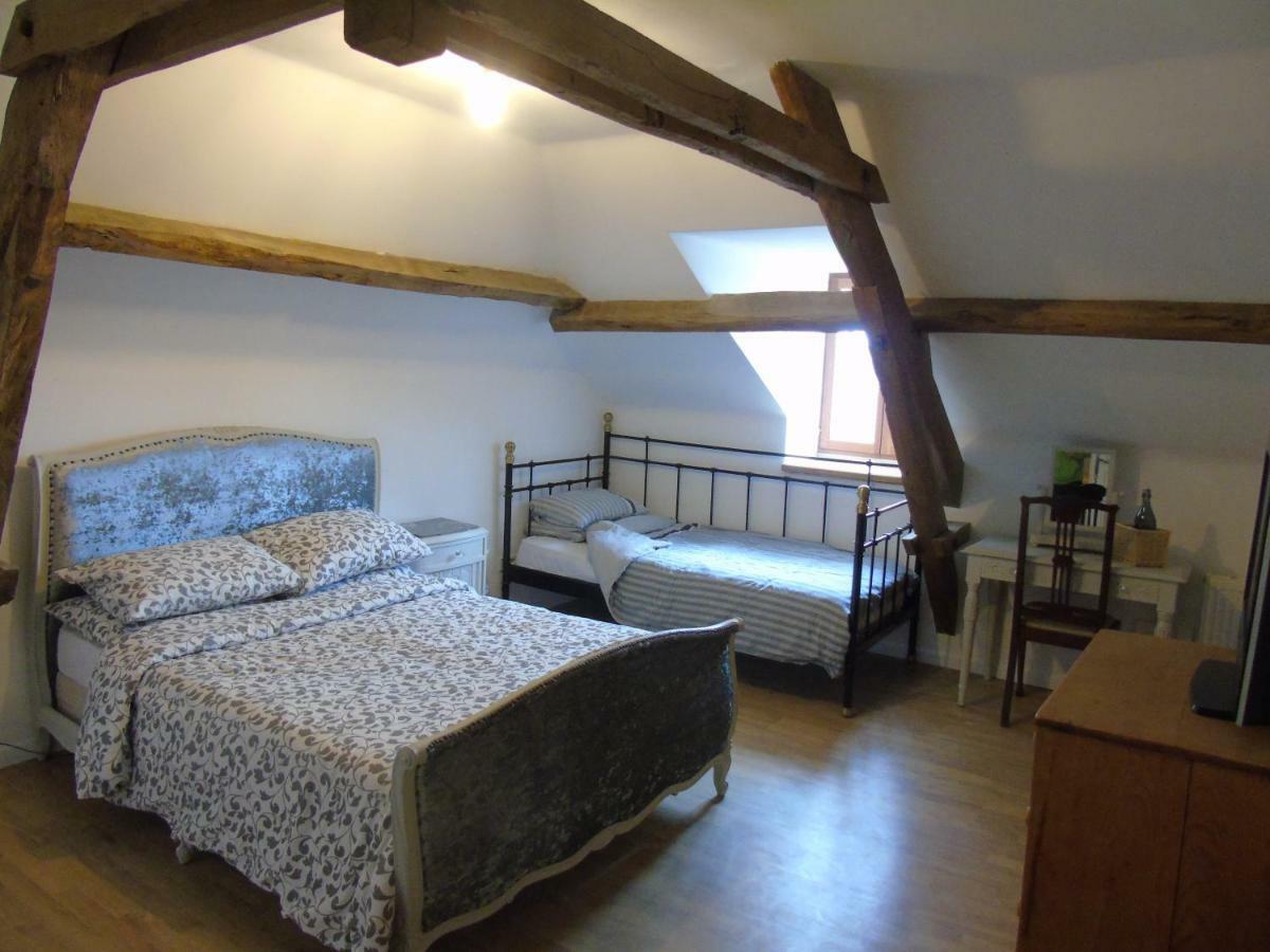 Bed and Breakfast Puy Larousse Farm House Linards Exterior foto