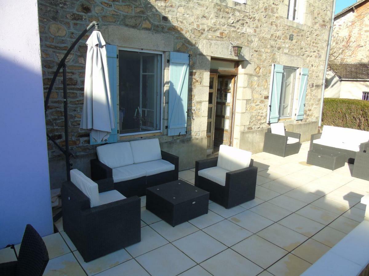 Bed and Breakfast Puy Larousse Farm House Linards Exterior foto