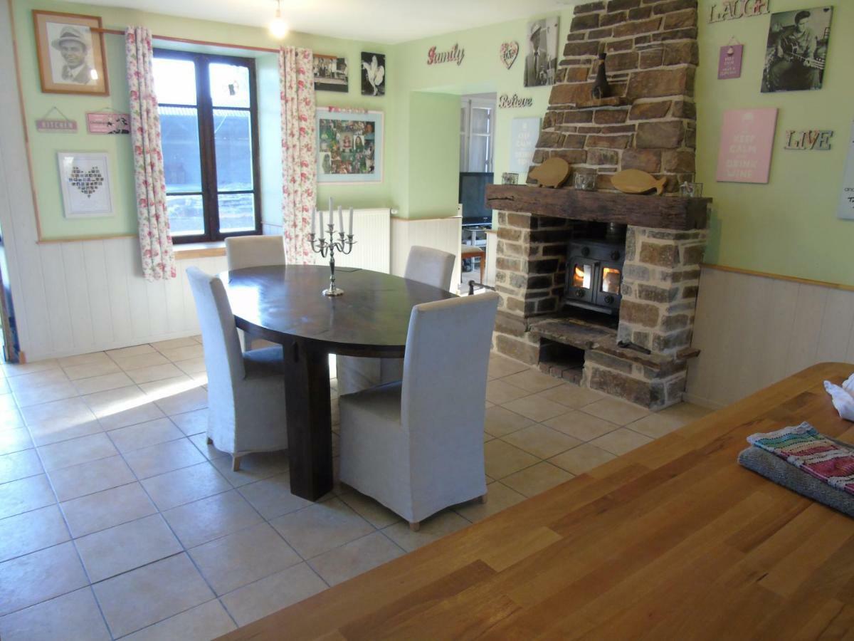 Bed and Breakfast Puy Larousse Farm House Linards Exterior foto