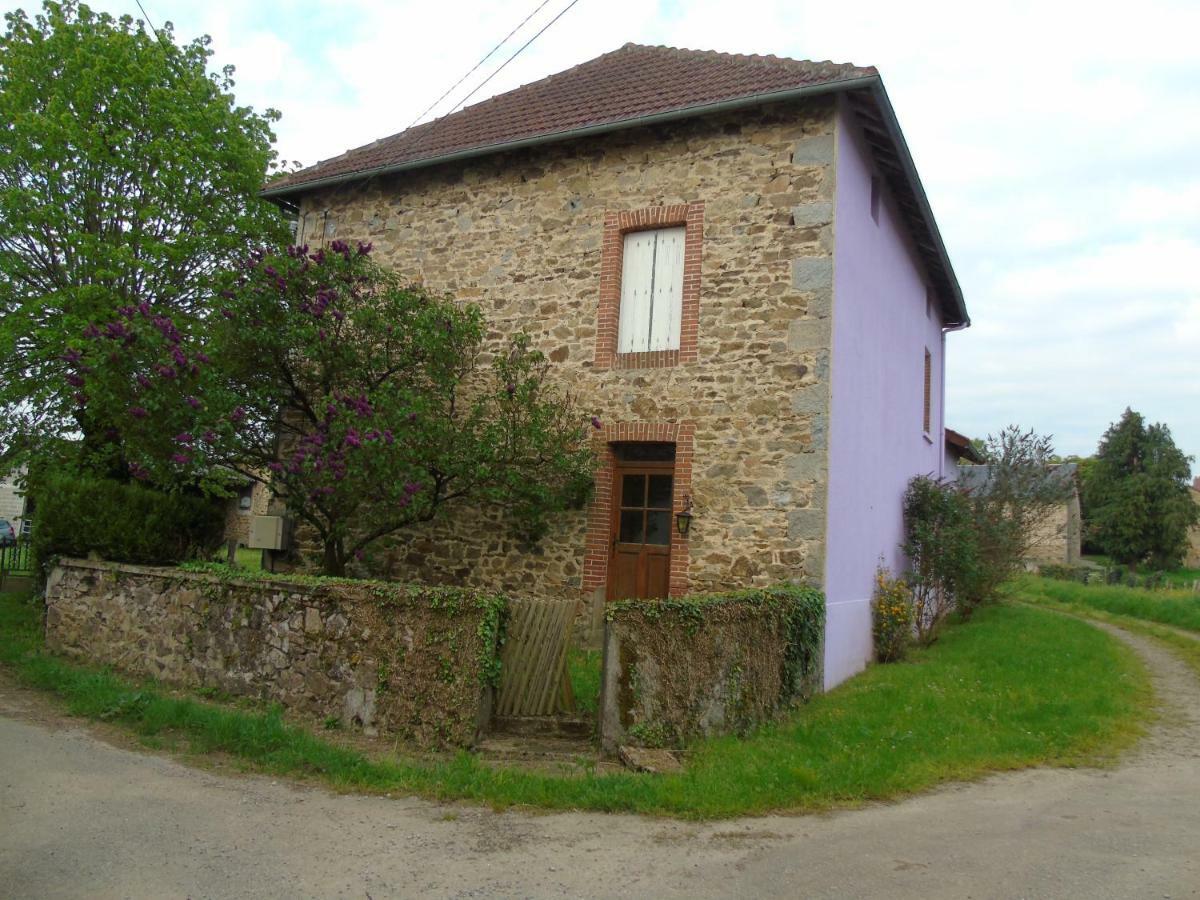 Bed and Breakfast Puy Larousse Farm House Linards Exterior foto