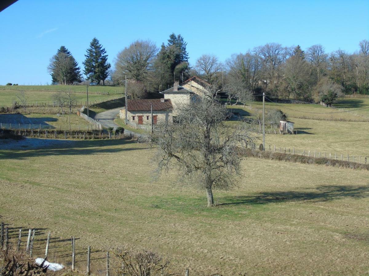 Bed and Breakfast Puy Larousse Farm House Linards Exterior foto