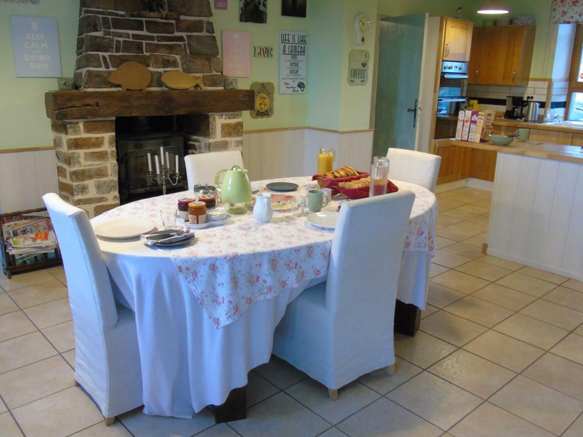 Bed and Breakfast Puy Larousse Farm House Linards Exterior foto
