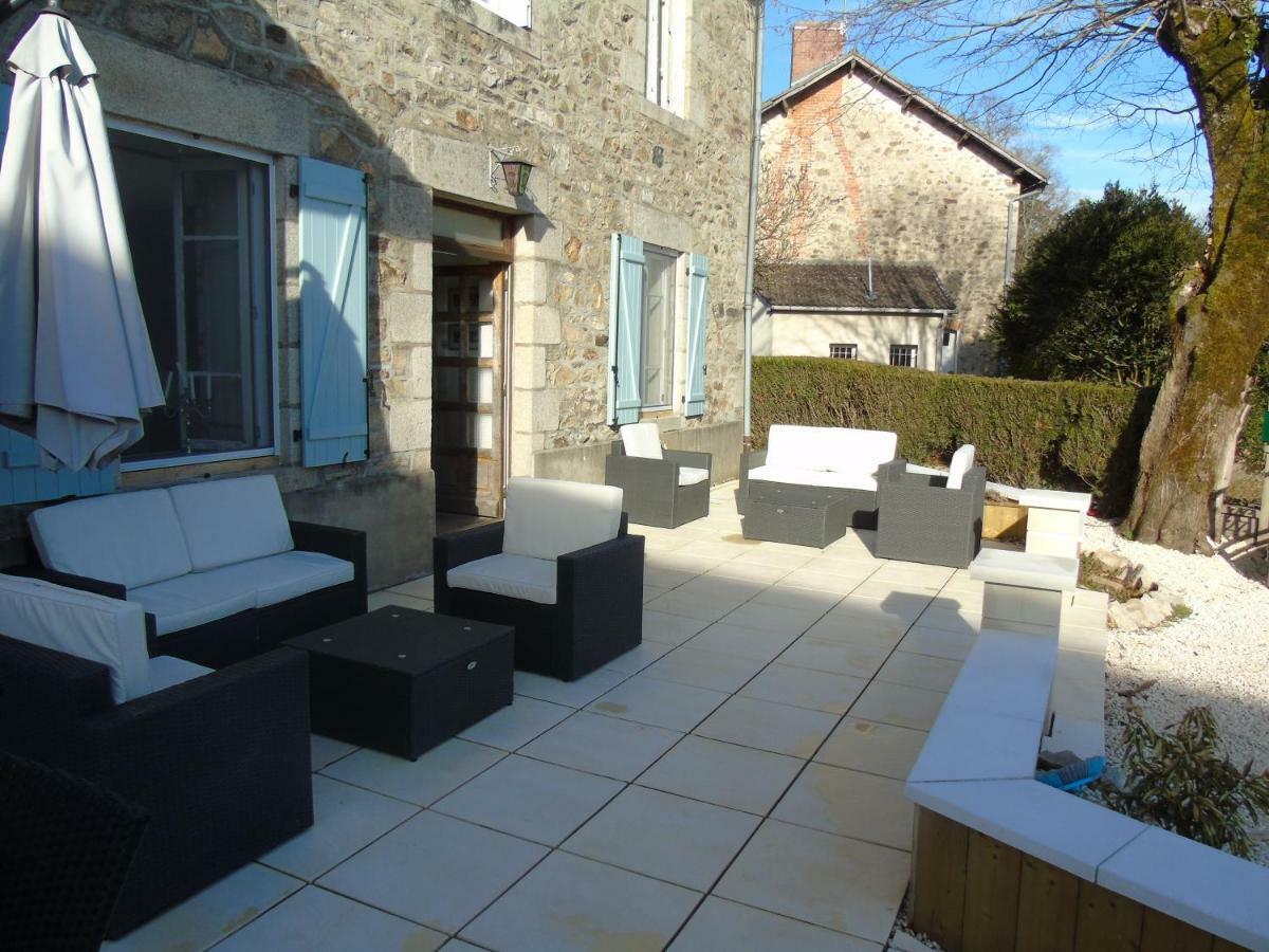 Bed and Breakfast Puy Larousse Farm House Linards Exterior foto