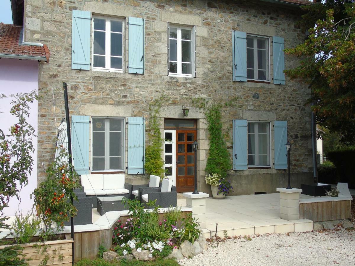 Bed and Breakfast Puy Larousse Farm House Linards Exterior foto